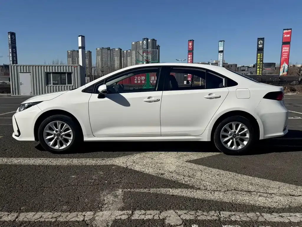 Toyota Corolla 2022 из CN, фото 10