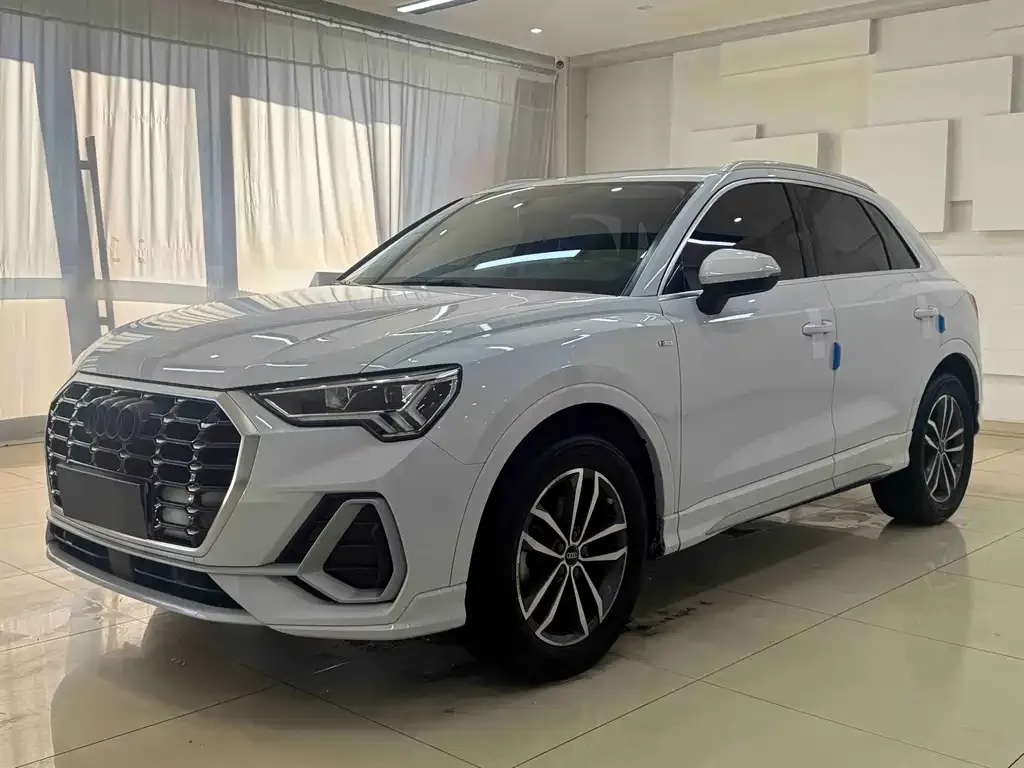 Audi Q3 2021 из CN, фото 1