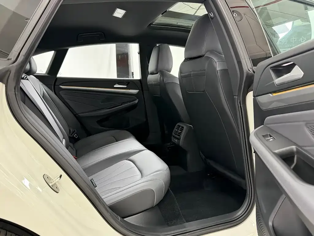 Volkswagen Lamando 2025 из CN, фото 4