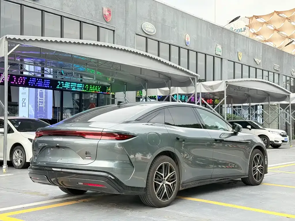 BYD Han L — фото 4