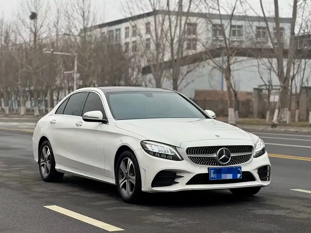 Mercedes-Benz C-Class — фото 8