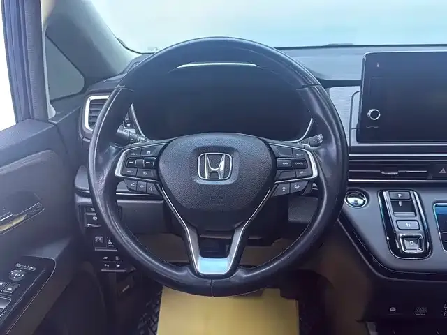 Honda Odyssey — фото 10