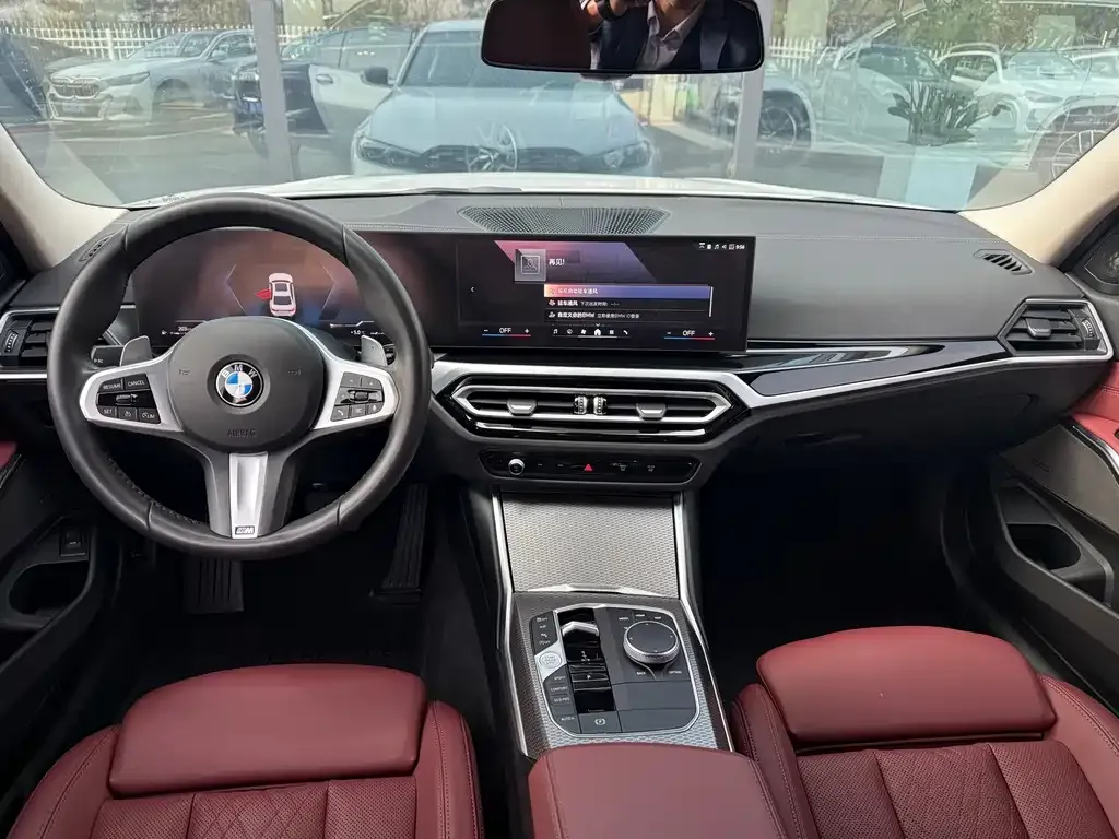 BMW 3 Series 2024 из CN, фото 2