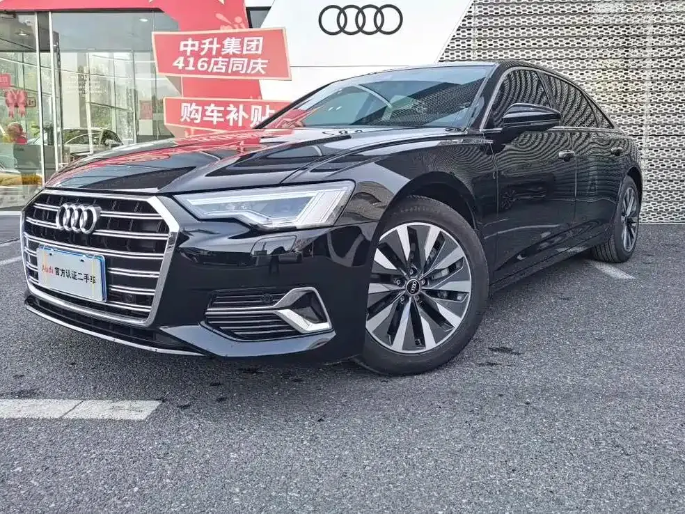 Audi A6L — фото 1