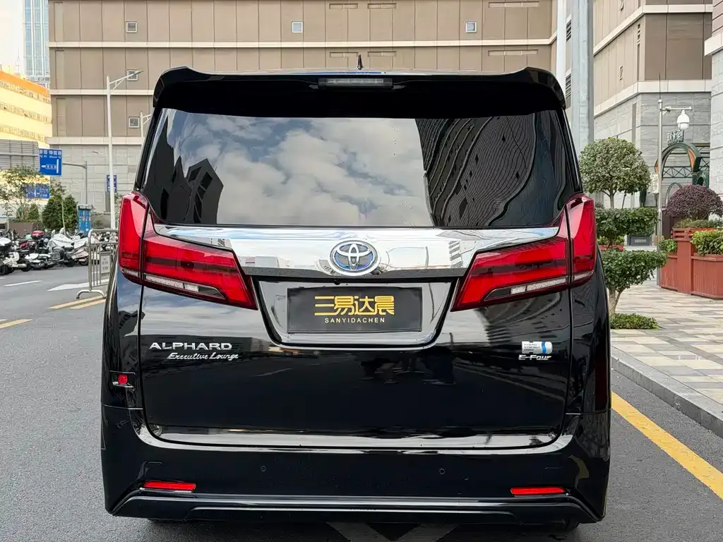 Toyota Alphard 2023 из CN, фото 4