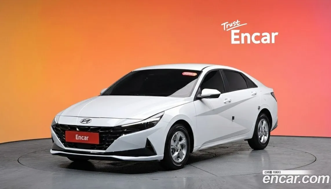 Hyundai AVANTE — фото 1
