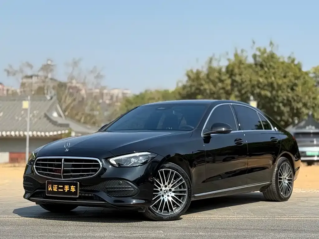 Mercedes-Benz C-Class — фото 1