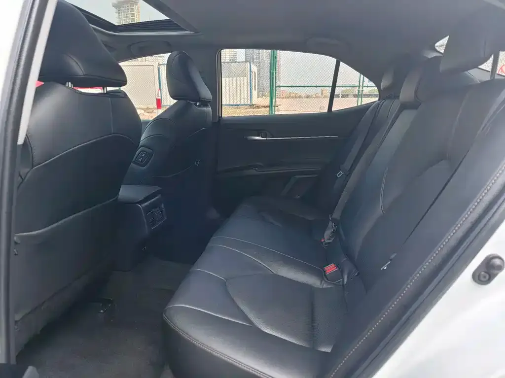 Toyota Camry 2021 из CN, фото 3