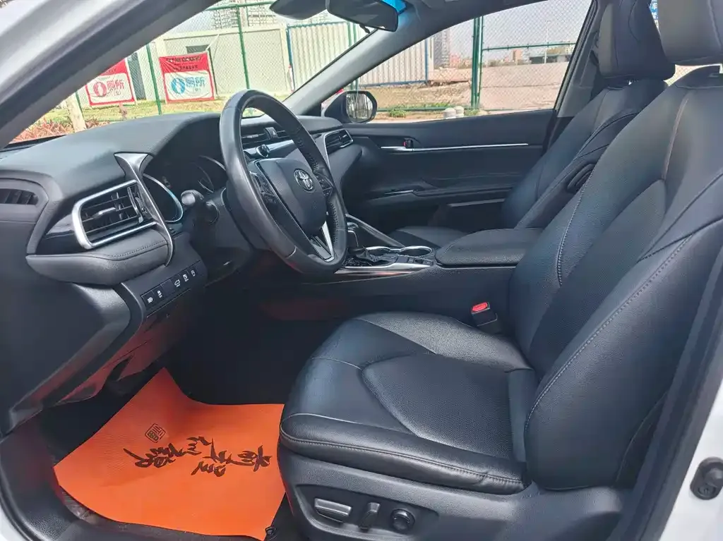 Toyota Camry 2021 из CN, фото 9