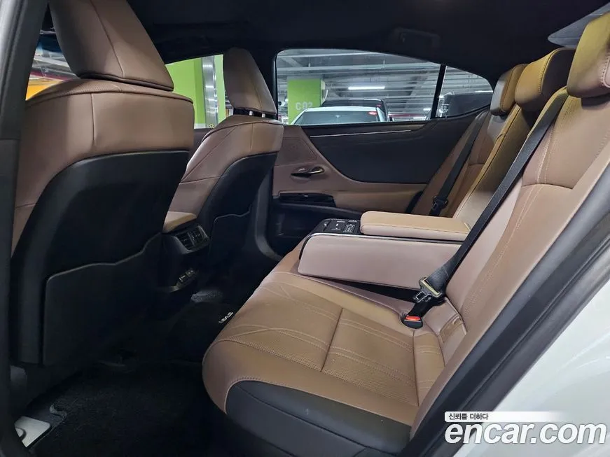Lexus ES 2023 из KR, фото 6