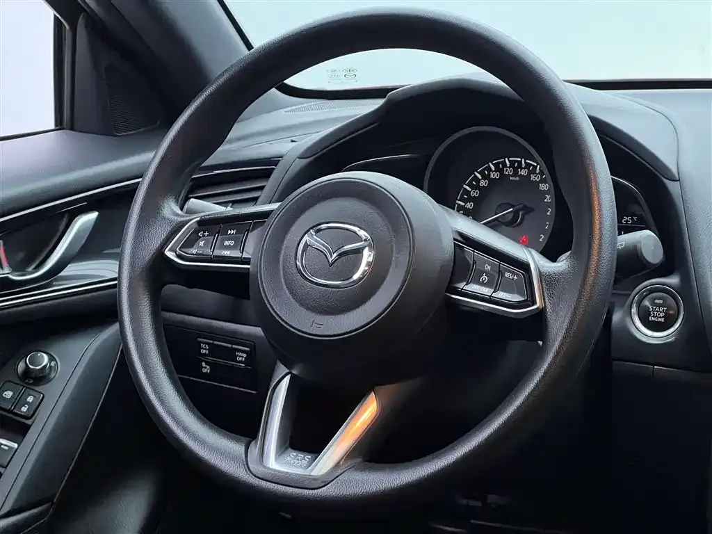Mazda CX-4 — фото 7