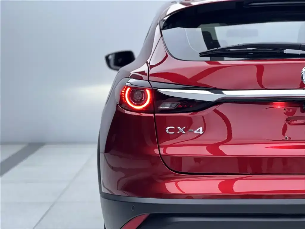 Mazda CX-4 — фото 4
