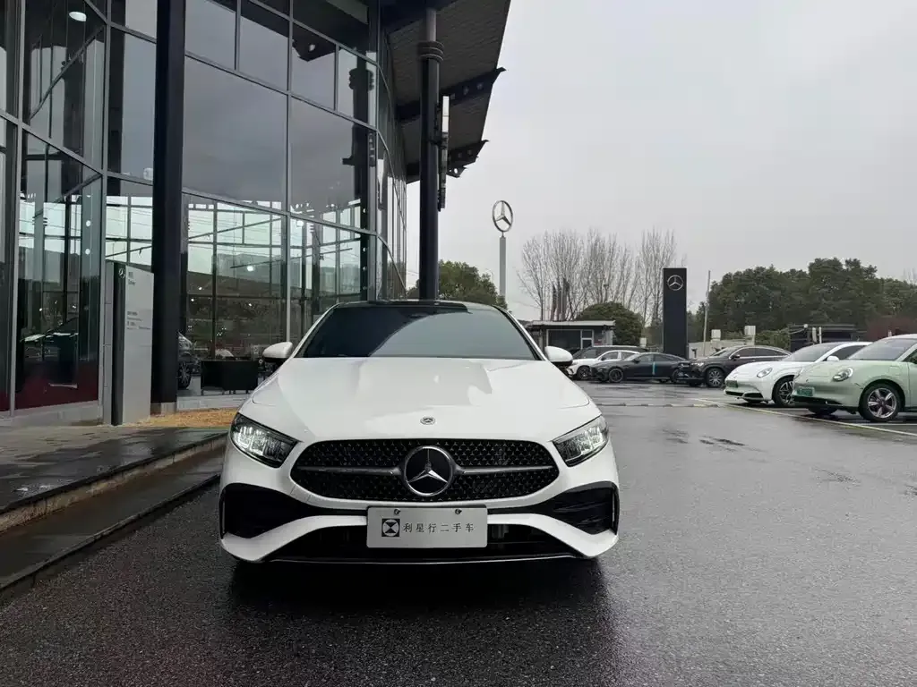 Mercedes-Benz A-Class 2024 из CN, фото 8