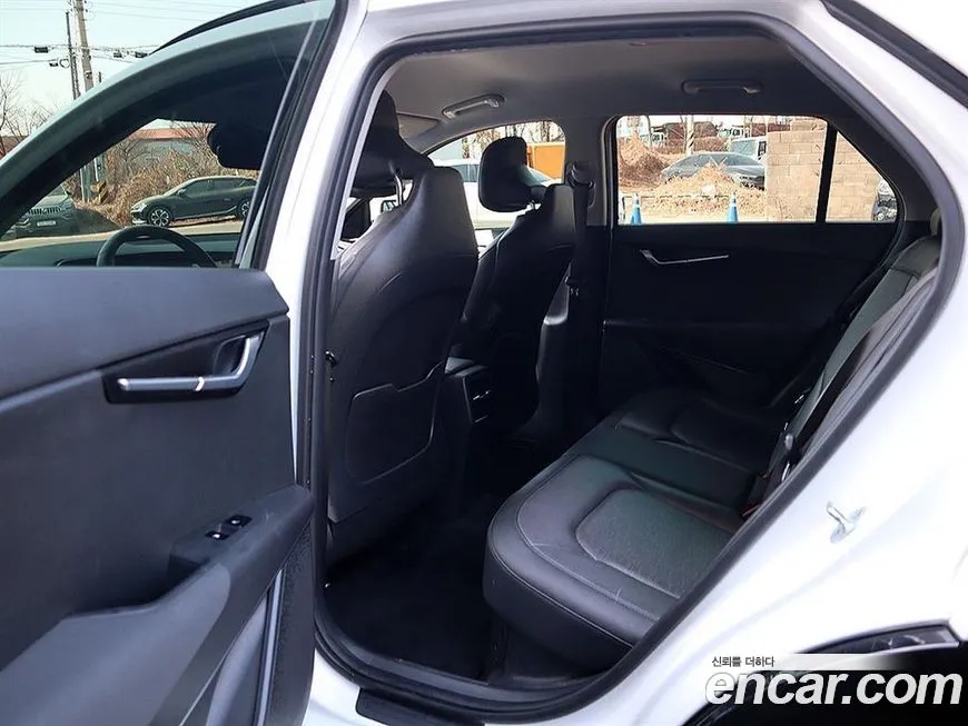 Kia Niro — фото 10