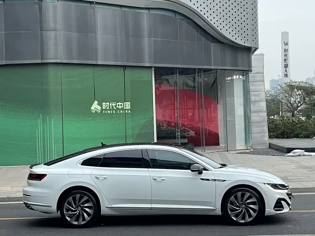 Volkswagen CC 2022 из CN, фото 10