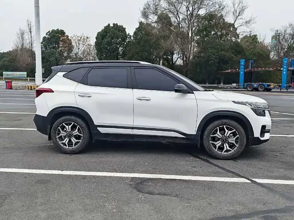 Kia KX3 2021 из CN, фото 7
