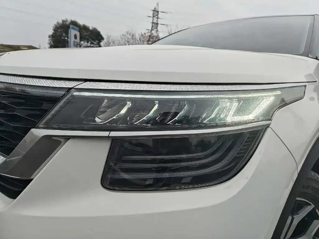 Kia KX3 2021 из CN, фото 3