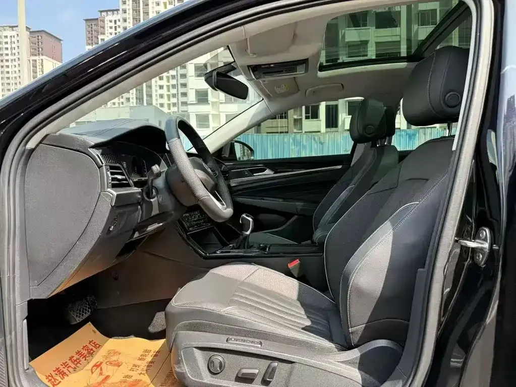 Volkswagen Passat 2023 из CN, фото 4