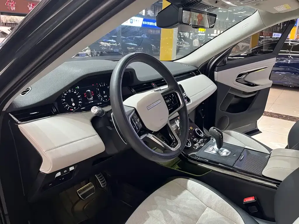 Land Rover Evoque 2022 из CN, фото 4