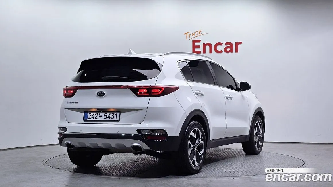 Kia Sportage — фото 5