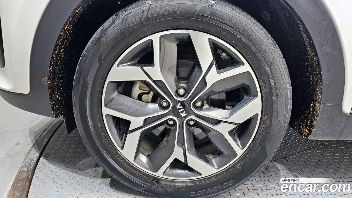 Kia Sportage — фото 9