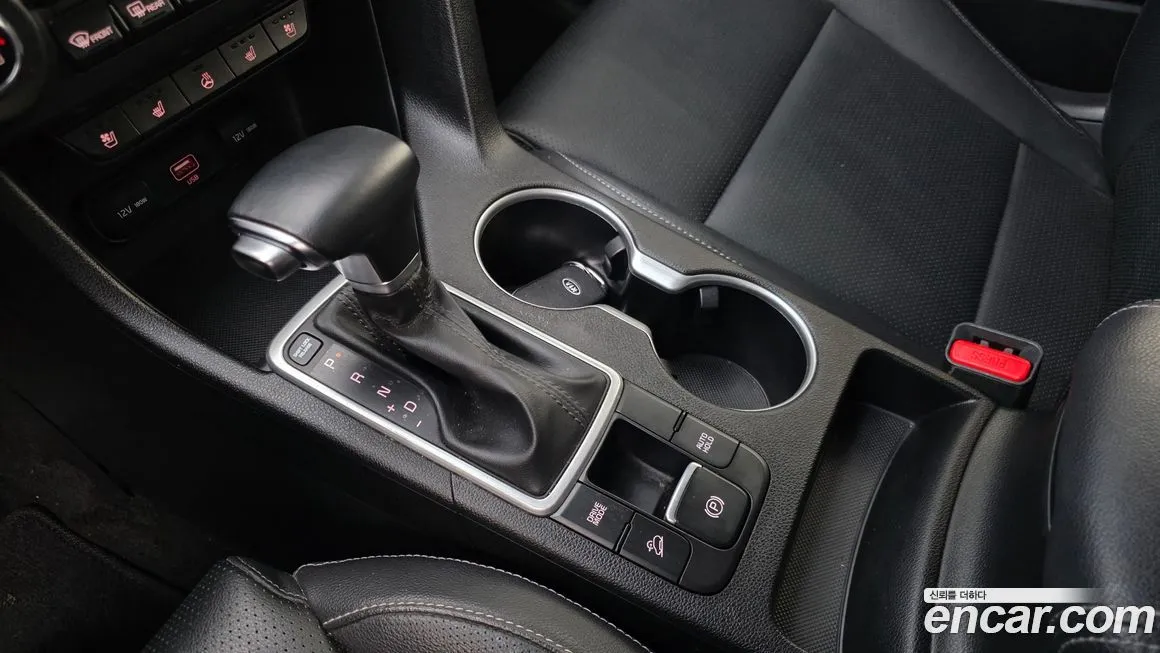 Kia Sportage — фото 8