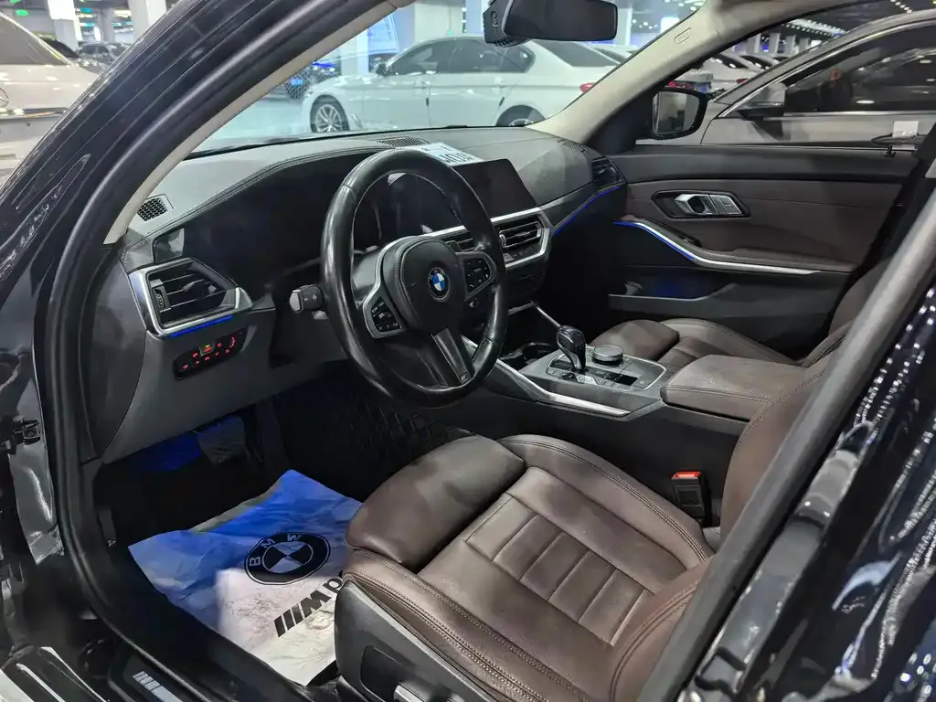 BMW 3 Series 2021 из CN, фото 10