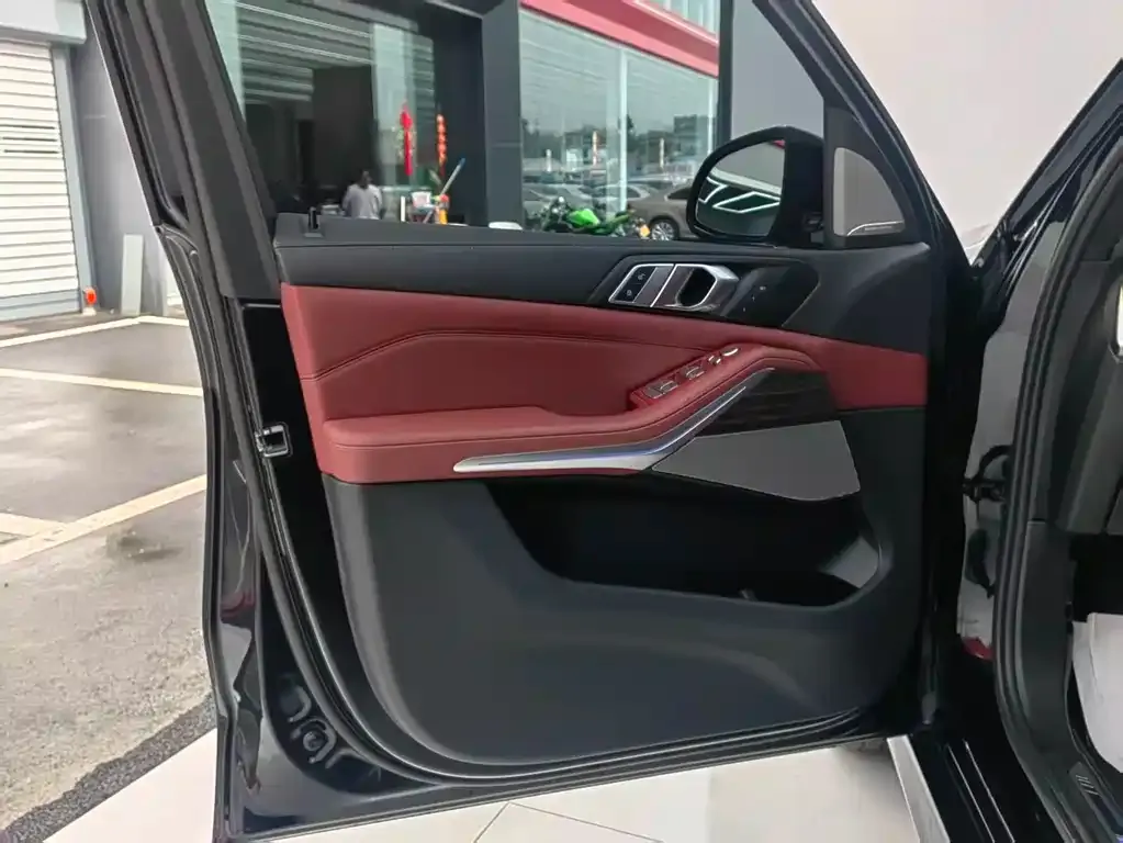 BMW X5 2025 из CN, фото 2