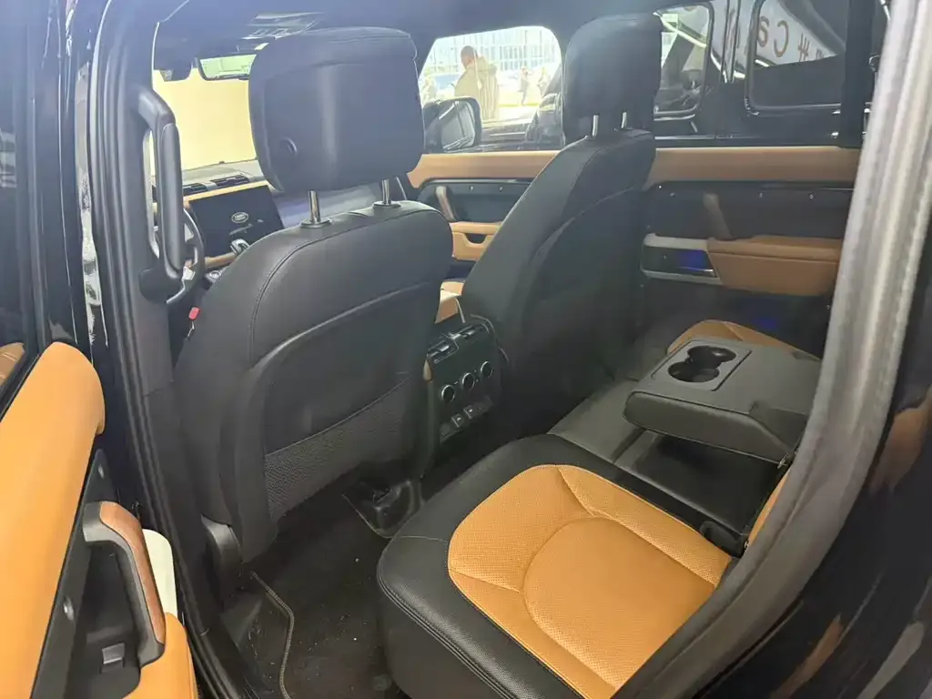 Land Rover Defender — фото 2