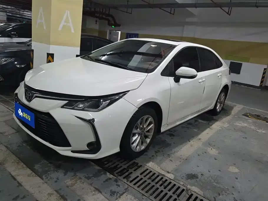Toyota Corolla 2022 из CN, фото 1