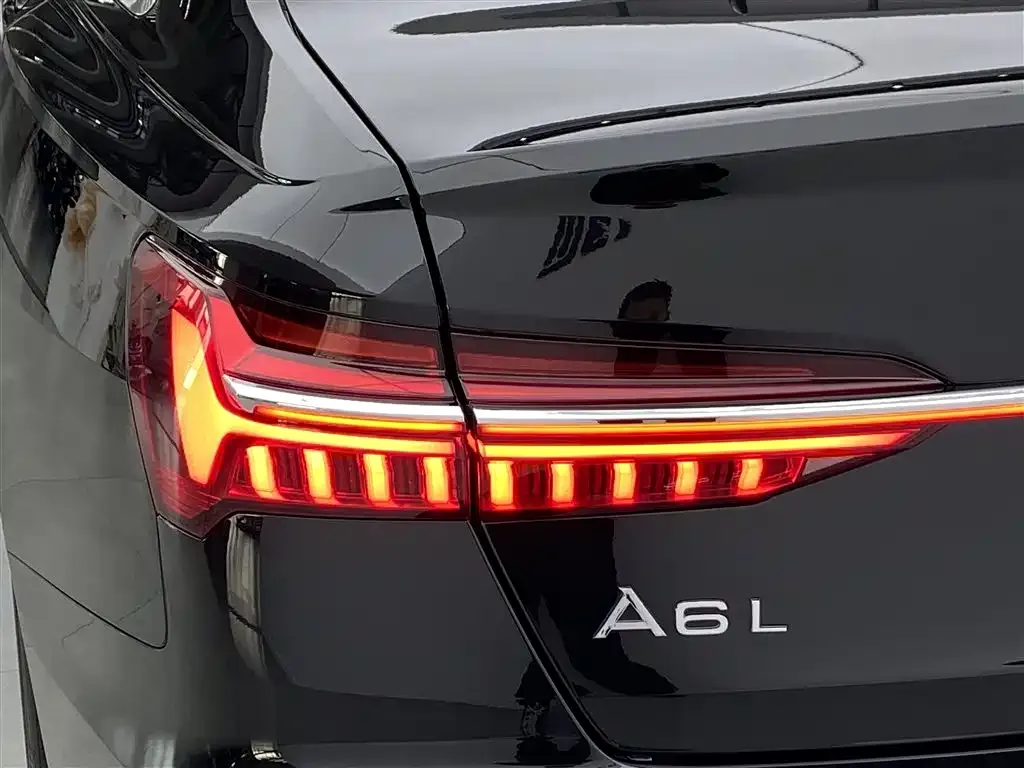 Audi A6L — фото 6