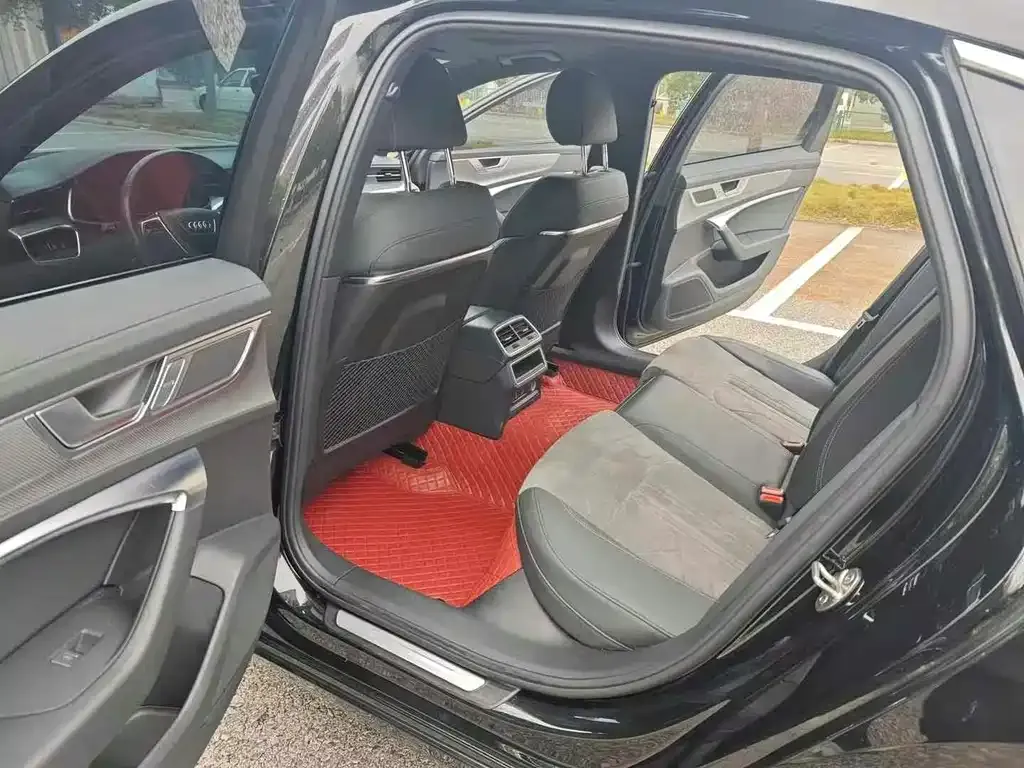 Audi A6L 2022 из CN, фото 4