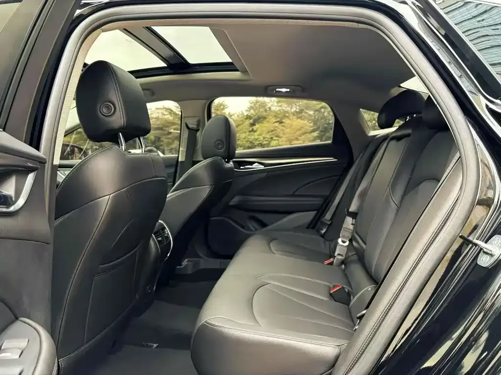 Buick LaCrosse 2022 из CN, фото 3