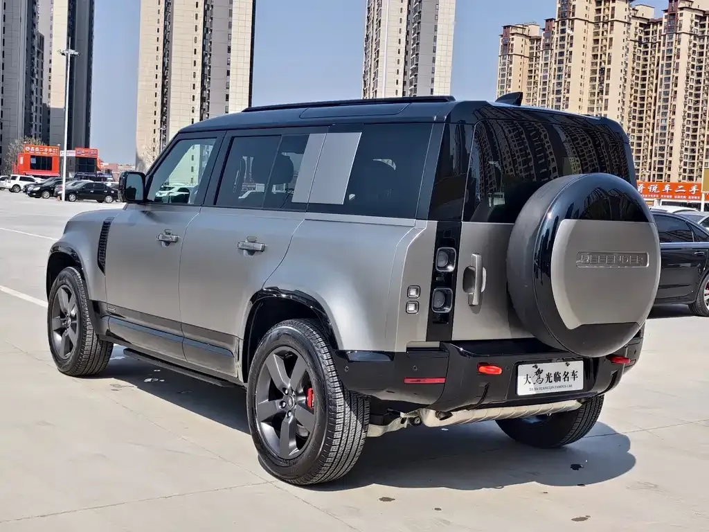 Land Rover Defender — фото 9