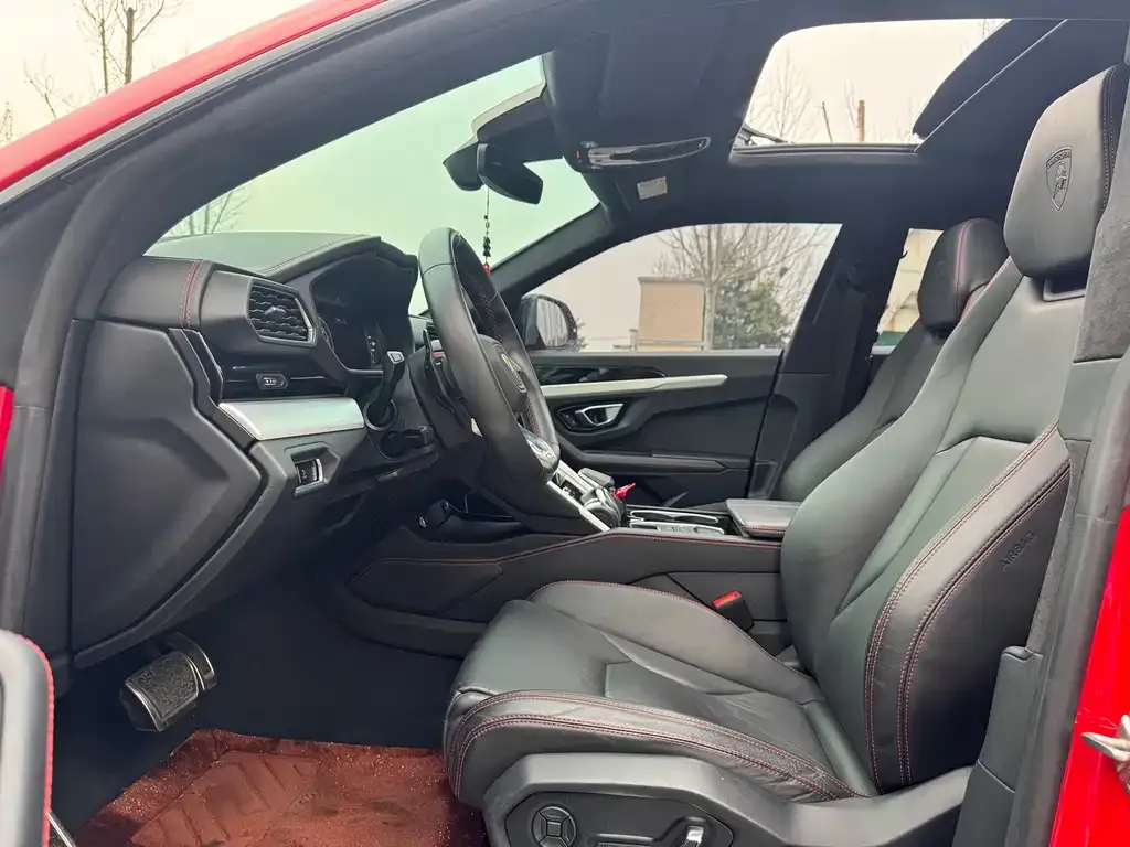 Lamborghini Urus 2021 из CN, фото 2