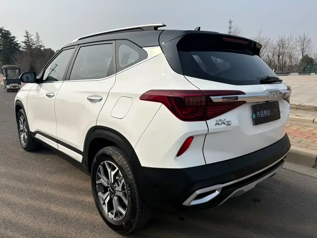 Kia KX3 2022 из CN, фото 8