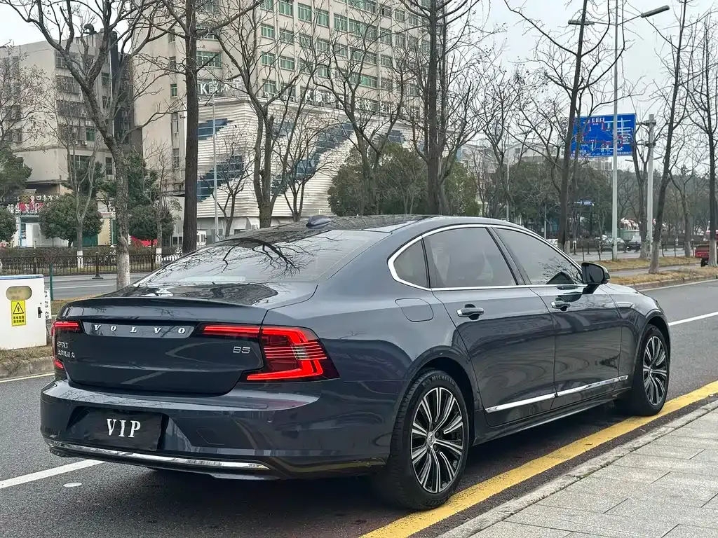 Volvo S90 — фото 7