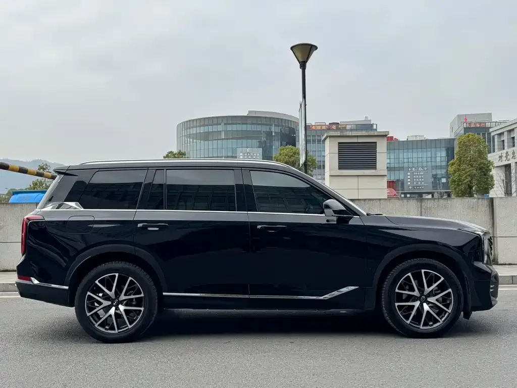 GAC Motor Trumpchi GS8 — фото 7