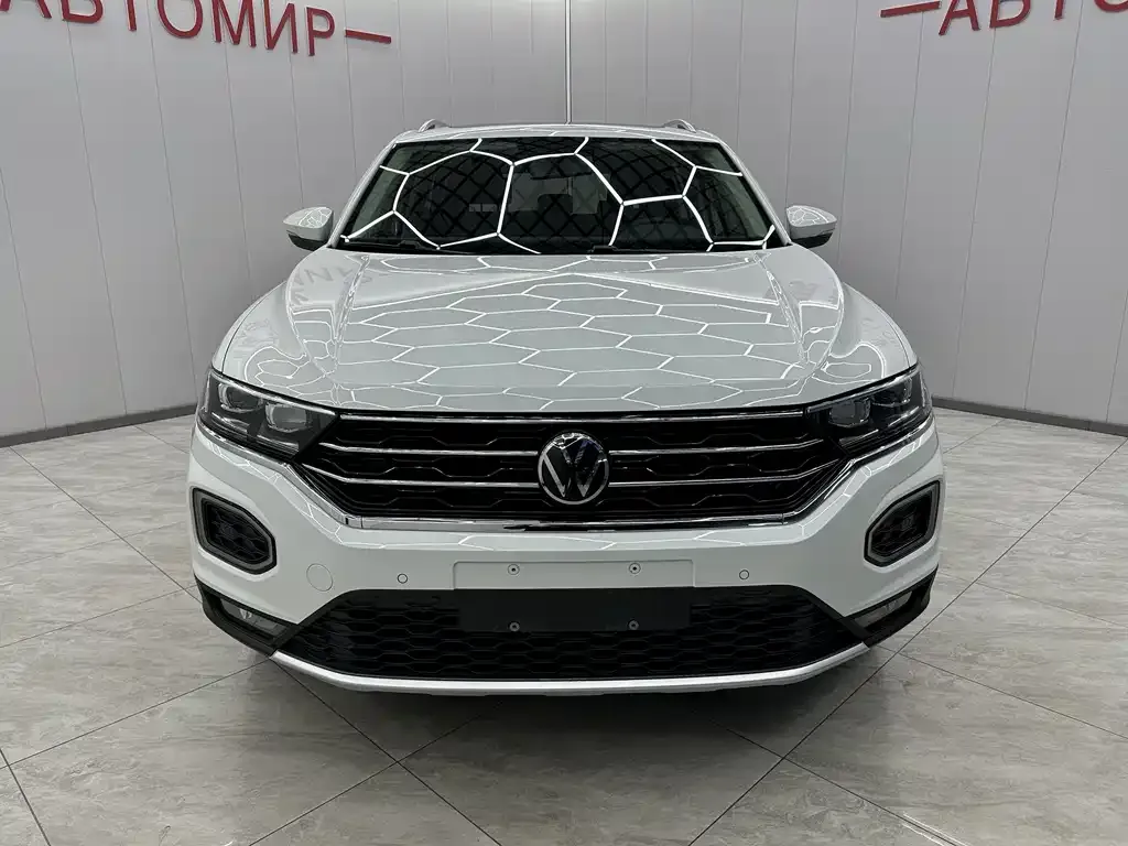 Volkswagen T-Roc — фото 4