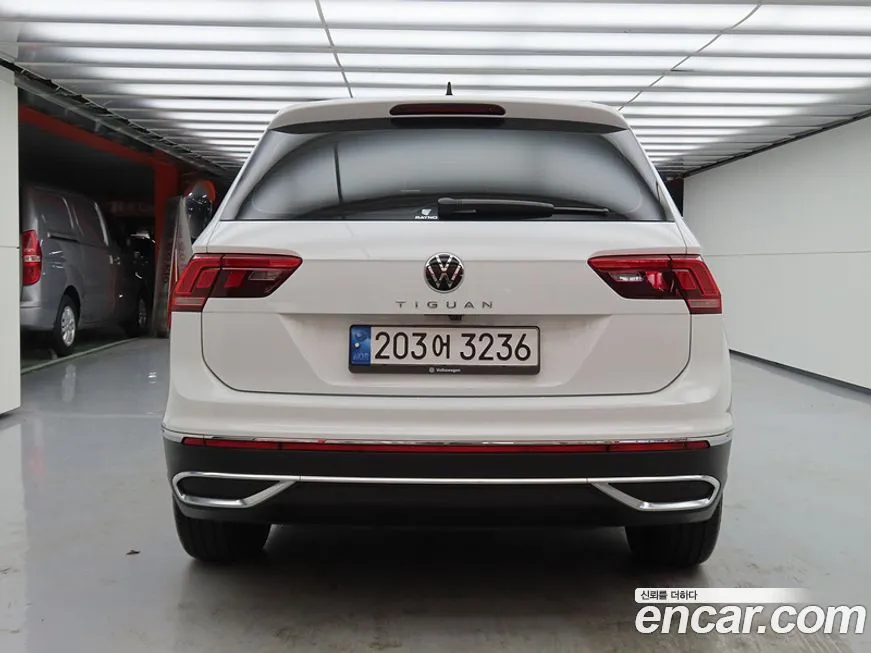 Volkswagen Tiguan — фото 6