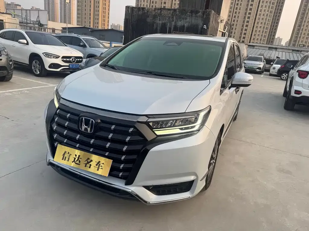Honda Elysion 2024 из CN, фото 1