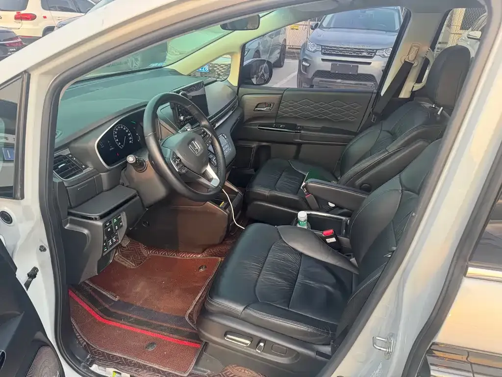 Honda Elysion 2024 из CN, фото 4