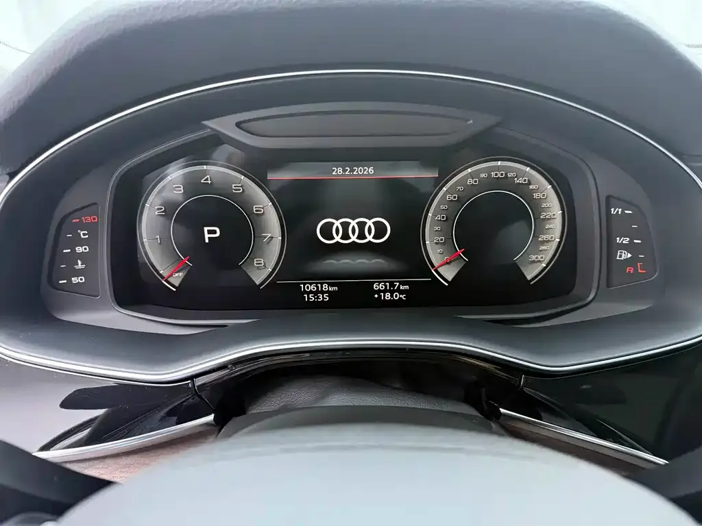 Audi Q7 2025 из CN, фото 8