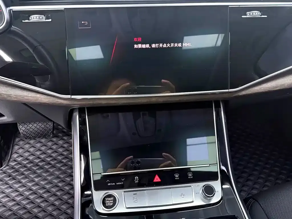 Audi Q7 2025 из CN, фото 7