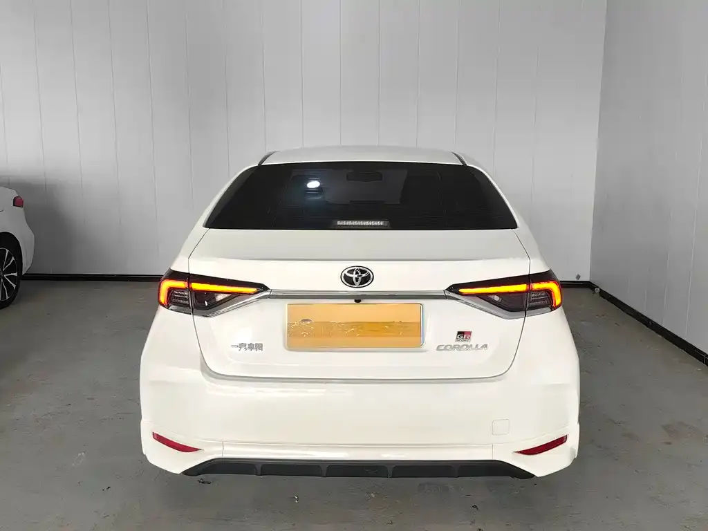 Toyota Corolla 2023 из CN, фото 9