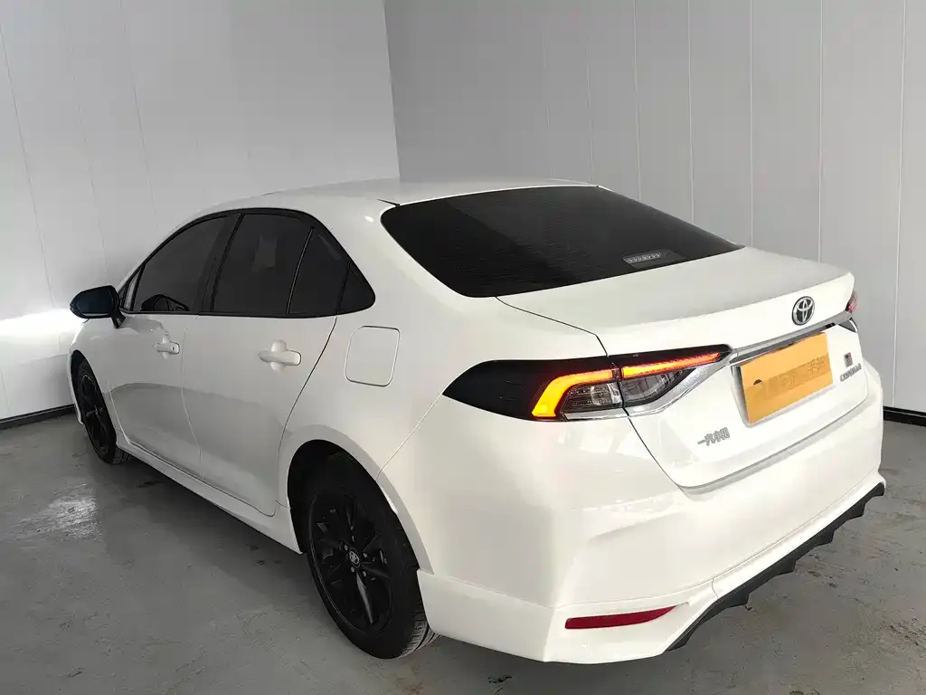 Toyota Corolla 2023 из CN, фото 4