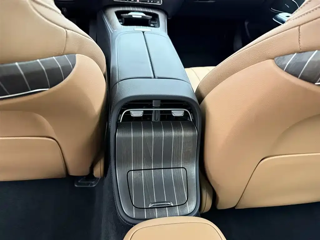 Mercedes-Benz E-Class New Energy — фото 5