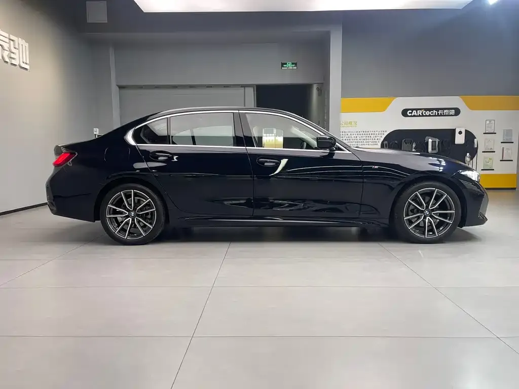 BMW 3 Series 2023 из CN, фото 4