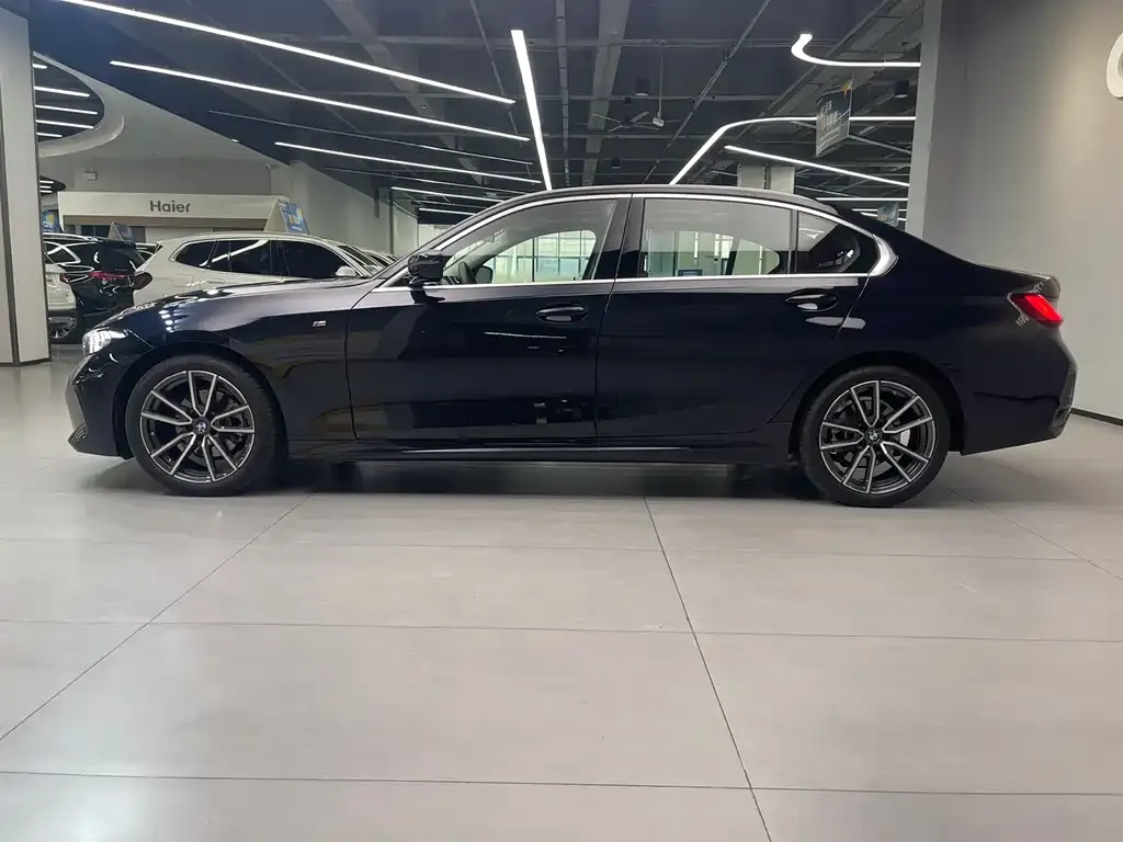 BMW 3 Series 2023 из CN, фото 3