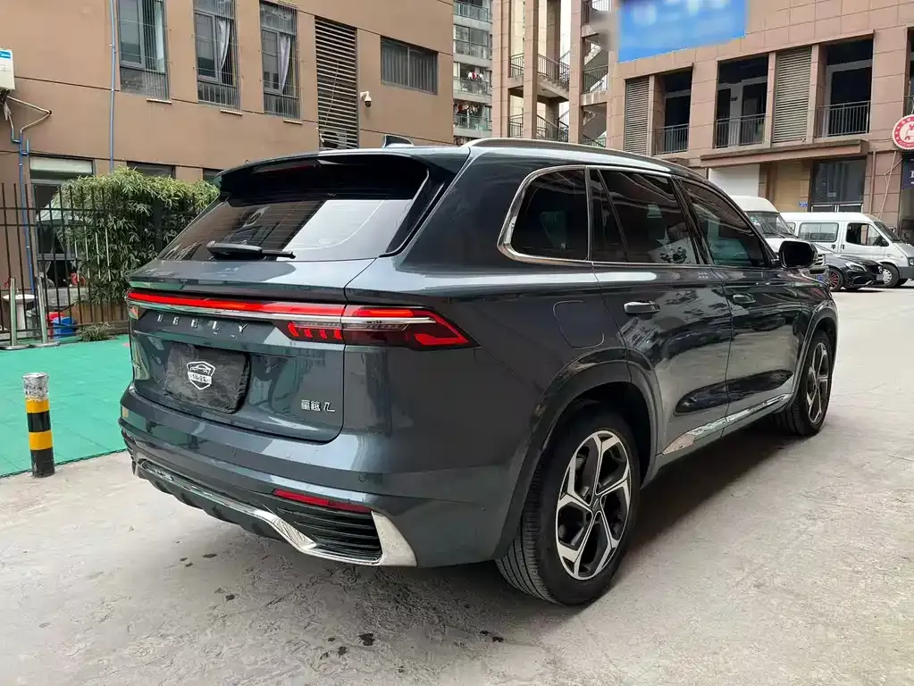 Geely Xingyue L — фото 9